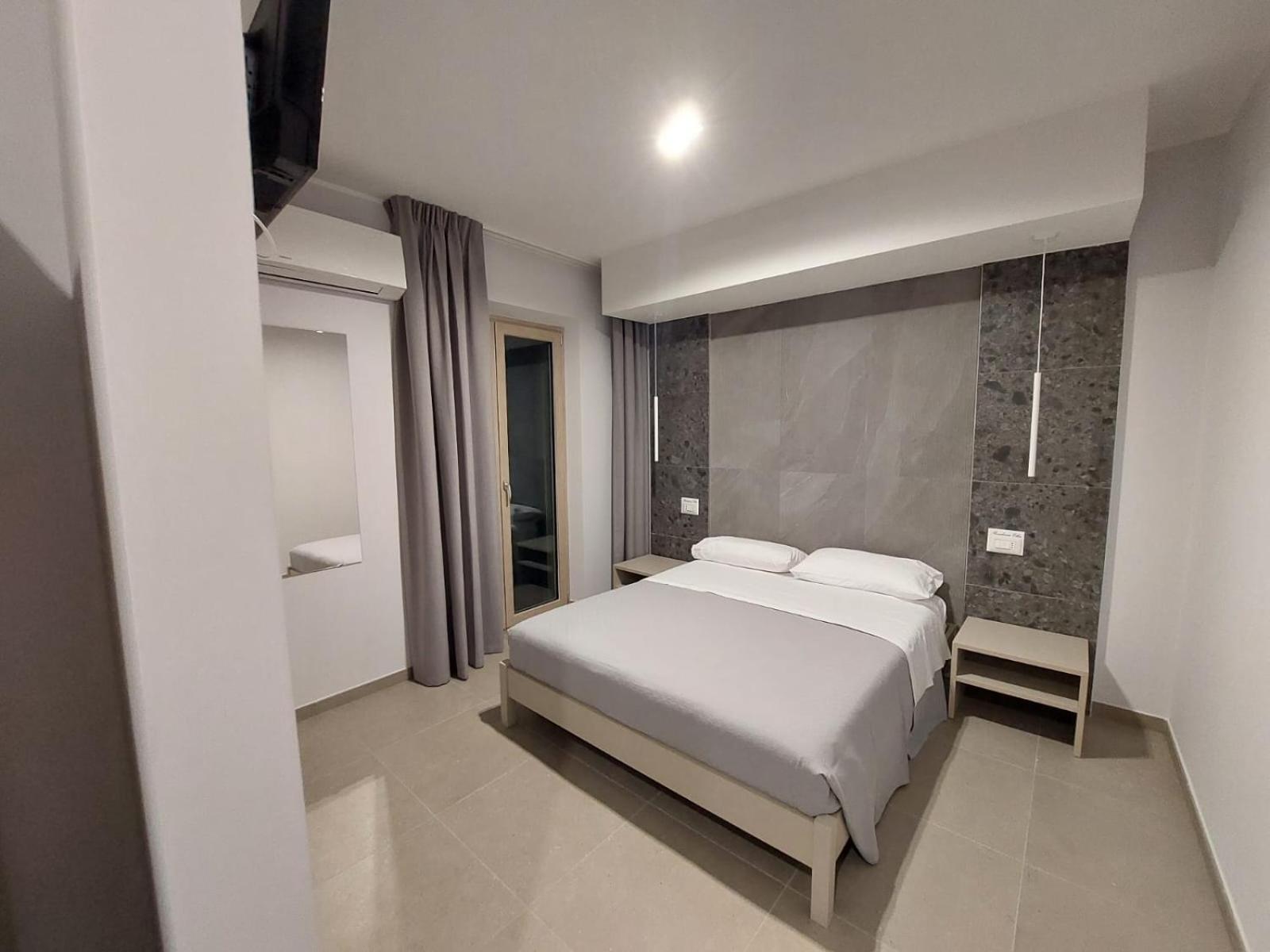 Отель Residenza Elba - Charme House Термоли Экстерьер фото