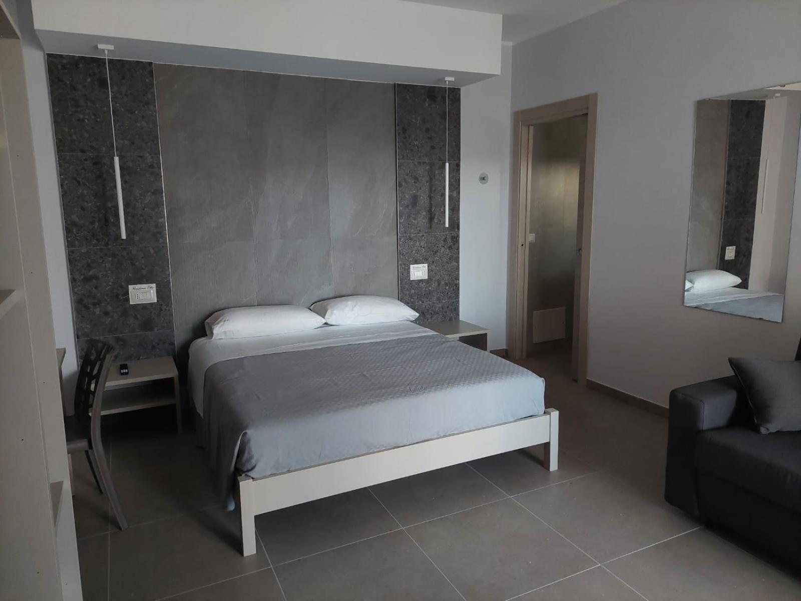 Отель Residenza Elba - Charme House Термоли Экстерьер фото