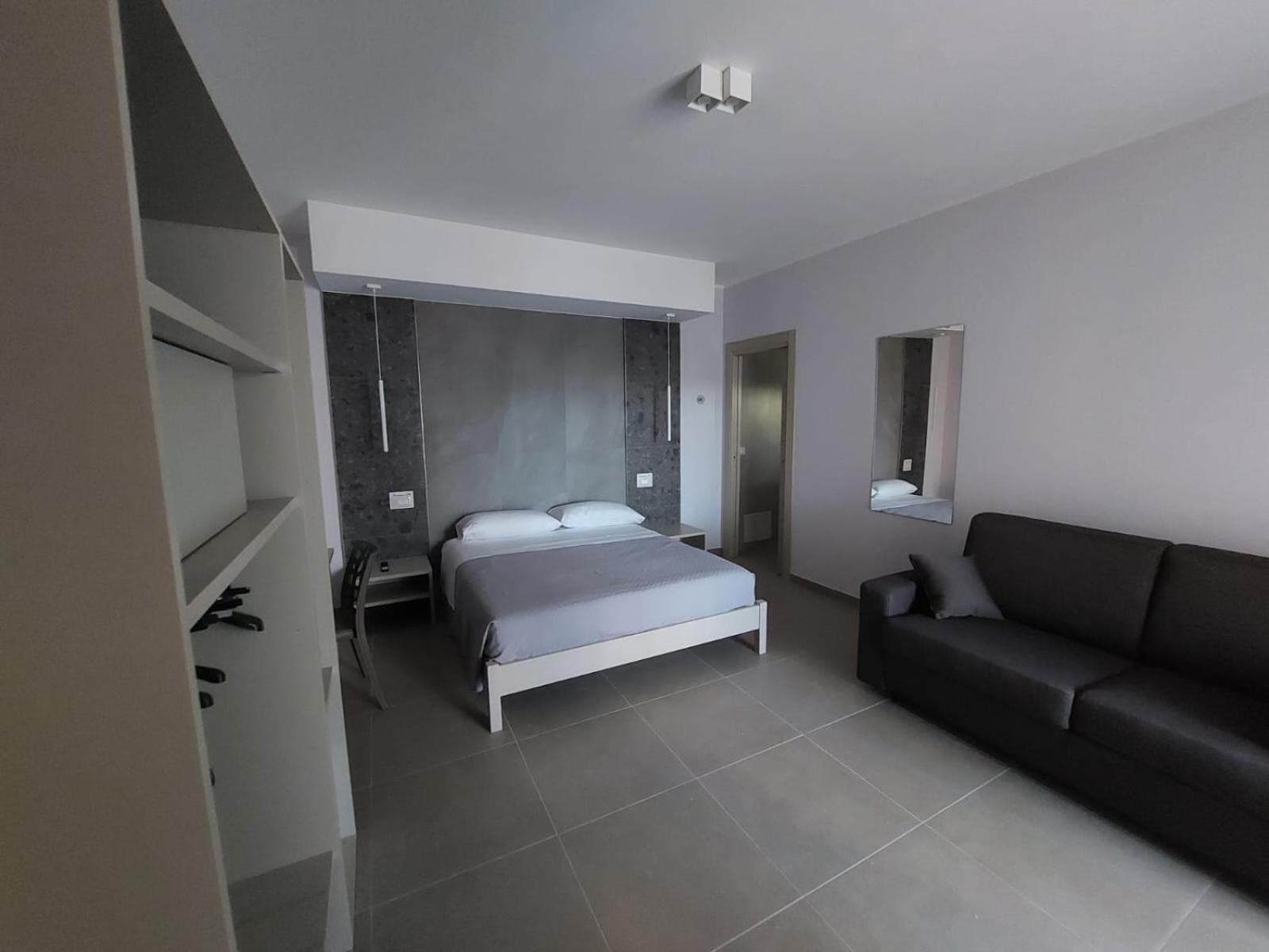 Отель Residenza Elba - Charme House Термоли Экстерьер фото